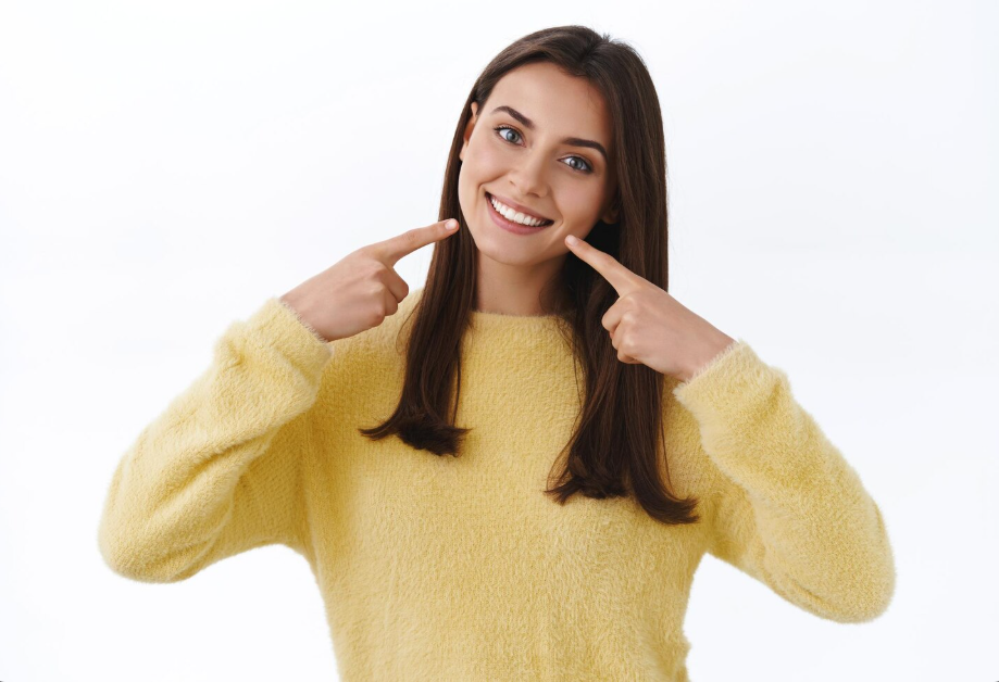 Cosmetic Dentistry in Oakville: Treatments, Costs, Benefits, and How to Choose the Right Option