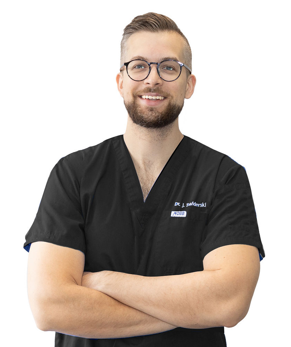 Dr. Jacob Swiderski, Periodontist at Oakville Dental